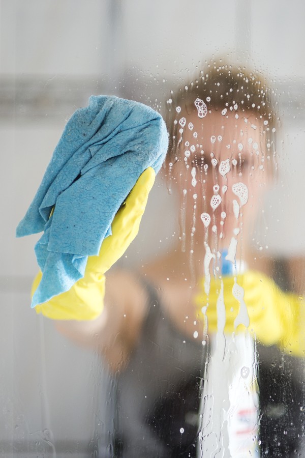 Como limpar banheiro: um guia completo para a sua faxina! (Foto: Getty Images/Westend61)