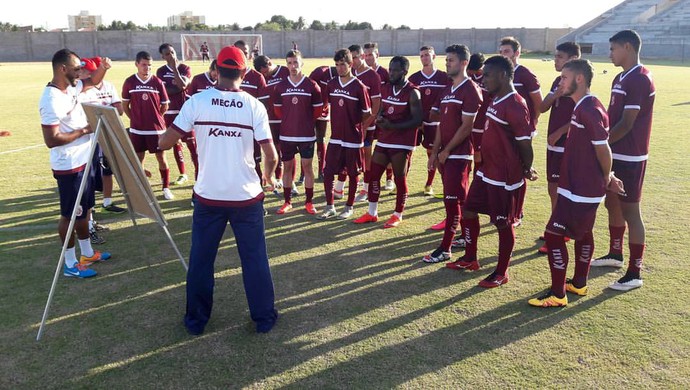 América-RN - Felipe Surian, técnico - jogadores (Foto: Carlos Augusto/América FC/Divulgação)