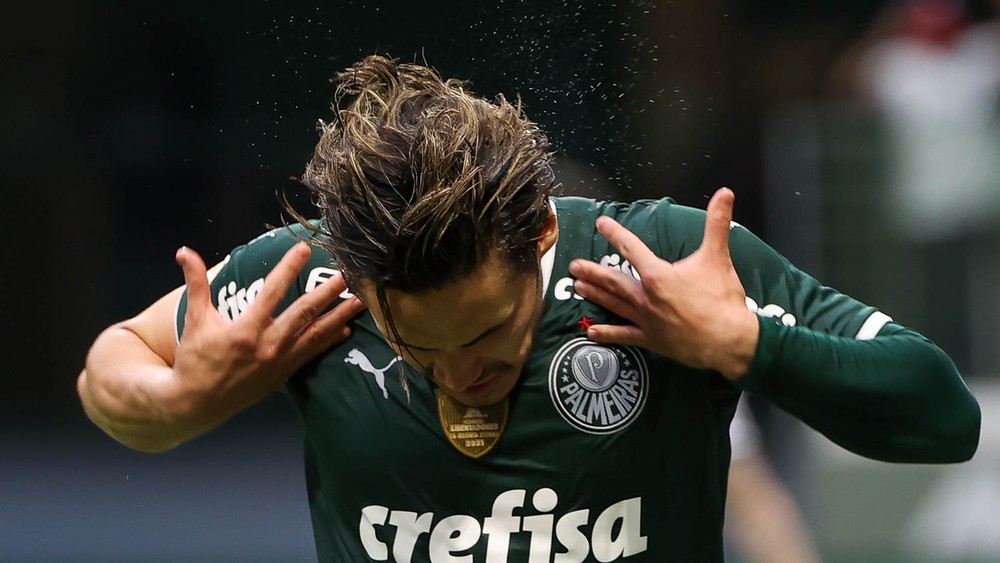 Raphael Veiga quer voltar a ser protagonista após queda de rendimento durante a temporada