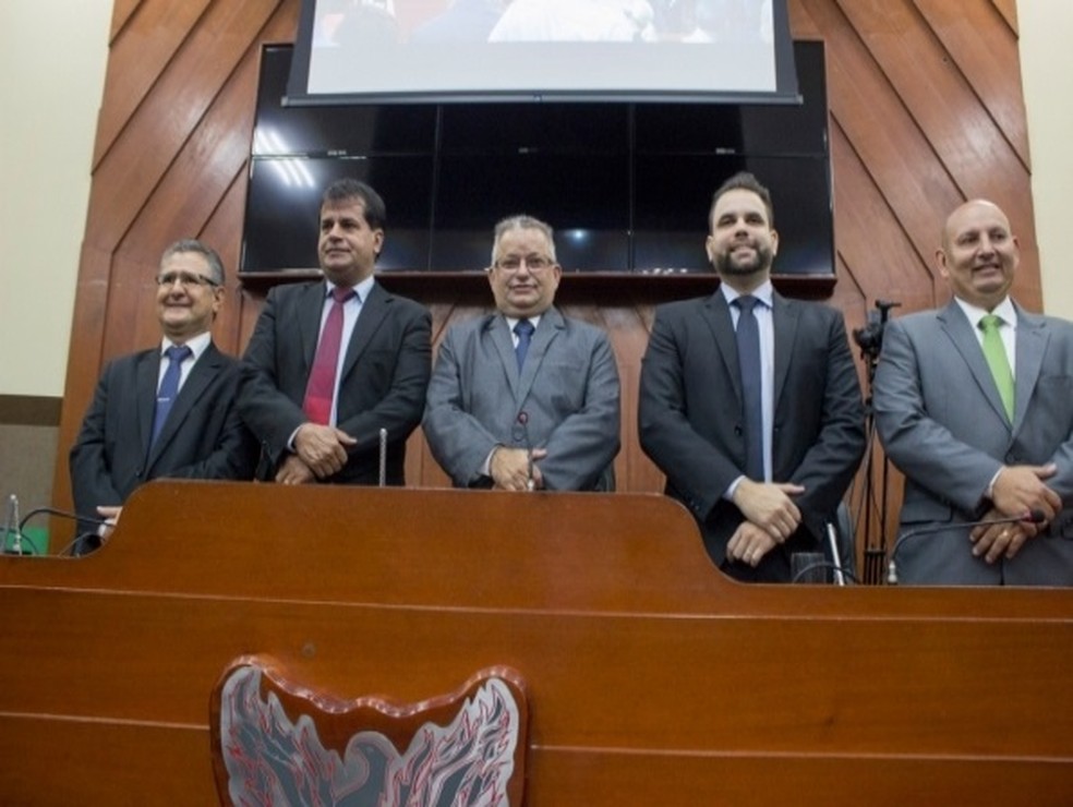 Nova Mesa Diretora toma posse na CÃ¢mara de CuiabÃ¡ â Foto: Brunna Maria/ CÃ¢mara de CuiabÃ¡