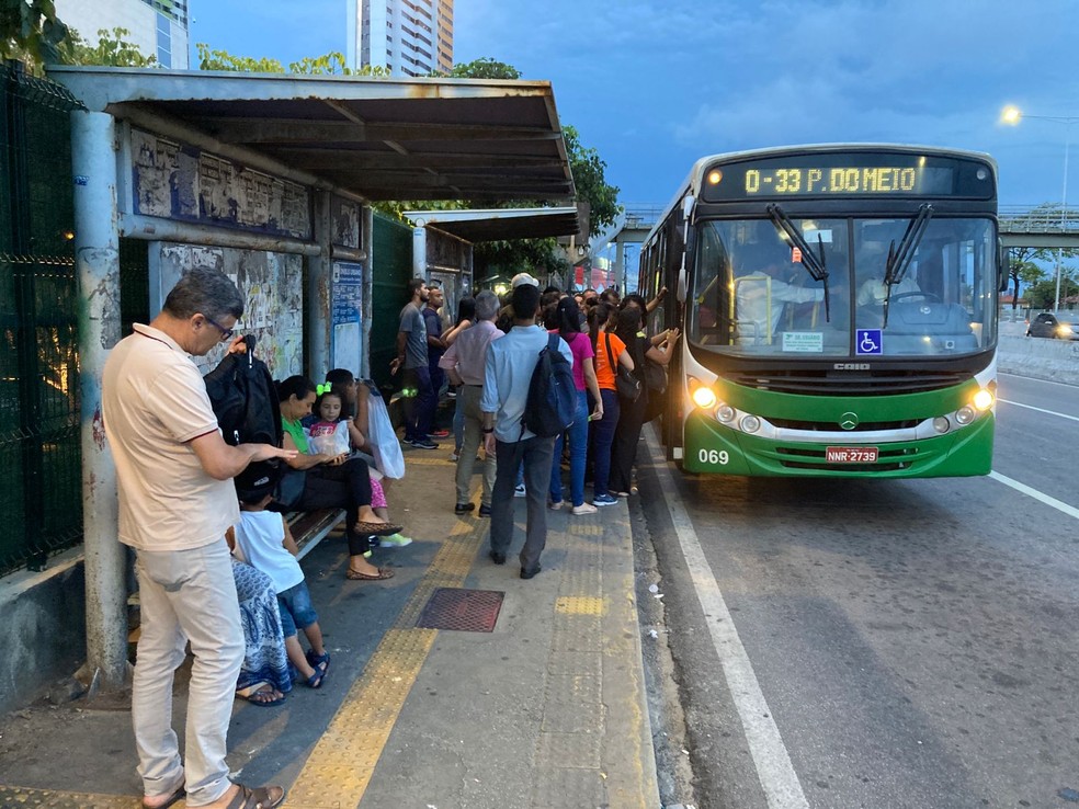 Frota reduzida durante os ataques em Natal — Foto: Alan Cléber/Inter TV Cabugi
