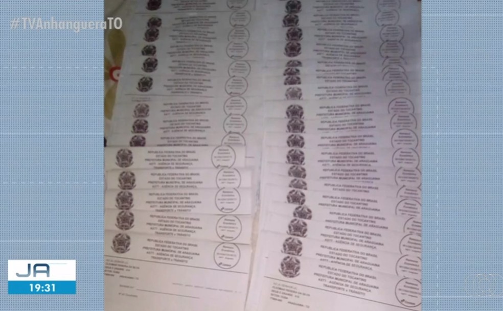 Pedreiro descobriu 50 multas em motocicleta ao tentar renovar documento — Foto: Reprodução