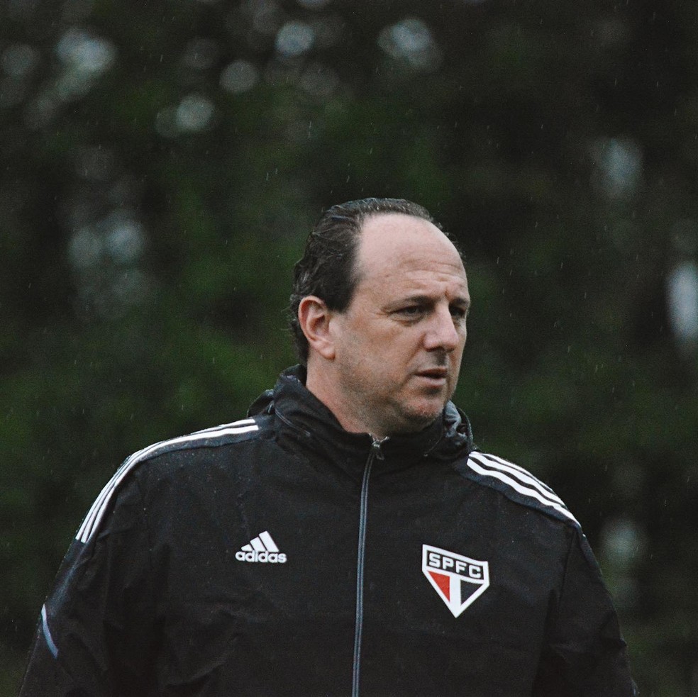 Rogério Ceni pode contar com reforços para o duelo do fim de semana — Foto: Erico Leonan / saopaulofc