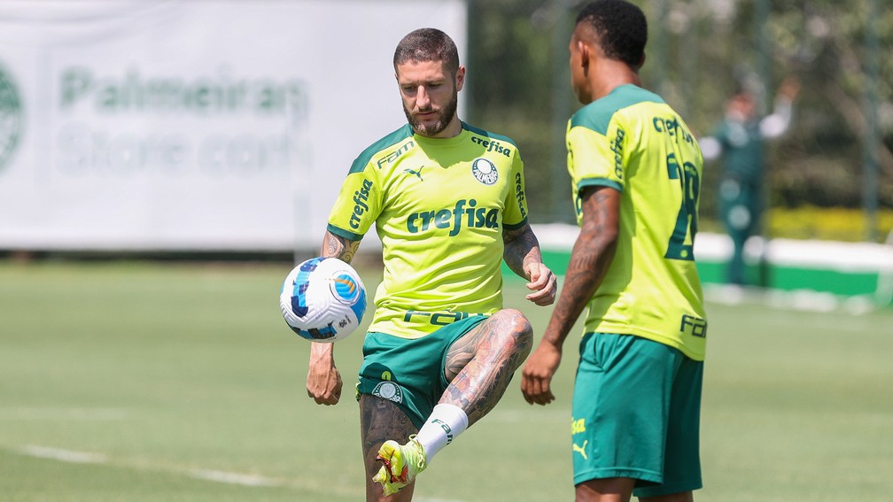 Zé Rafael durante treino do Palmeiras na Academia de Futebol — Foto: Fabio Menotti