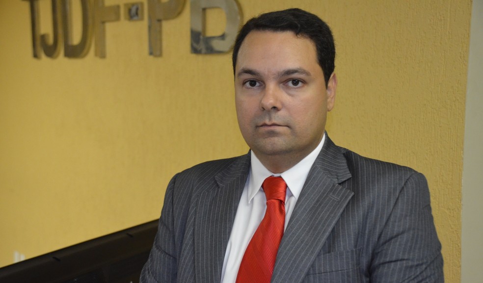 Alexandre Cavalcanti comentou que Warley está em choque com o caso (Foto: Phelipe Caldas / GloboEsporte.com/pb)