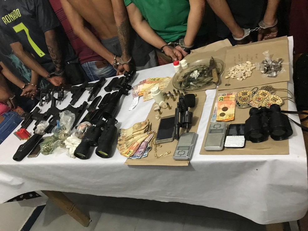 Materiais apreendidos pela polÃ­cia durante a operaÃ§Ã£o  â€” Foto: PolÃ­cia Civil/DivulgaÃ§Ã£o