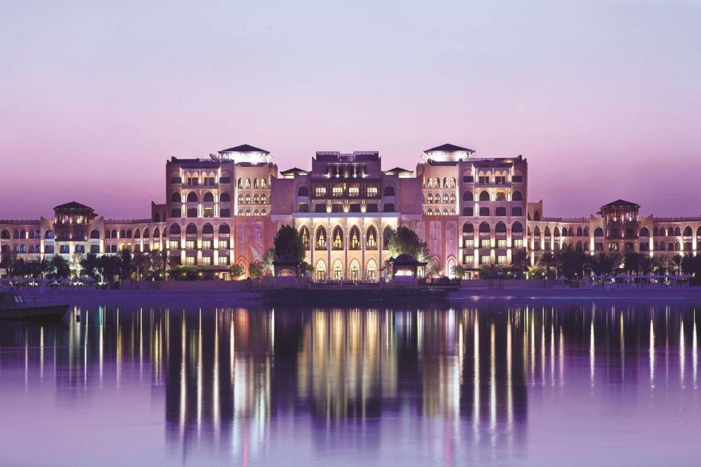 Conheça o luxuoso hotel do Palmeiras em Abu Dhabi