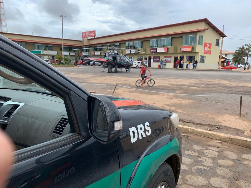 Polícia usa helicóptero para procurar corpo de Bernardo — Foto: Polícia Civil/Divulgação 