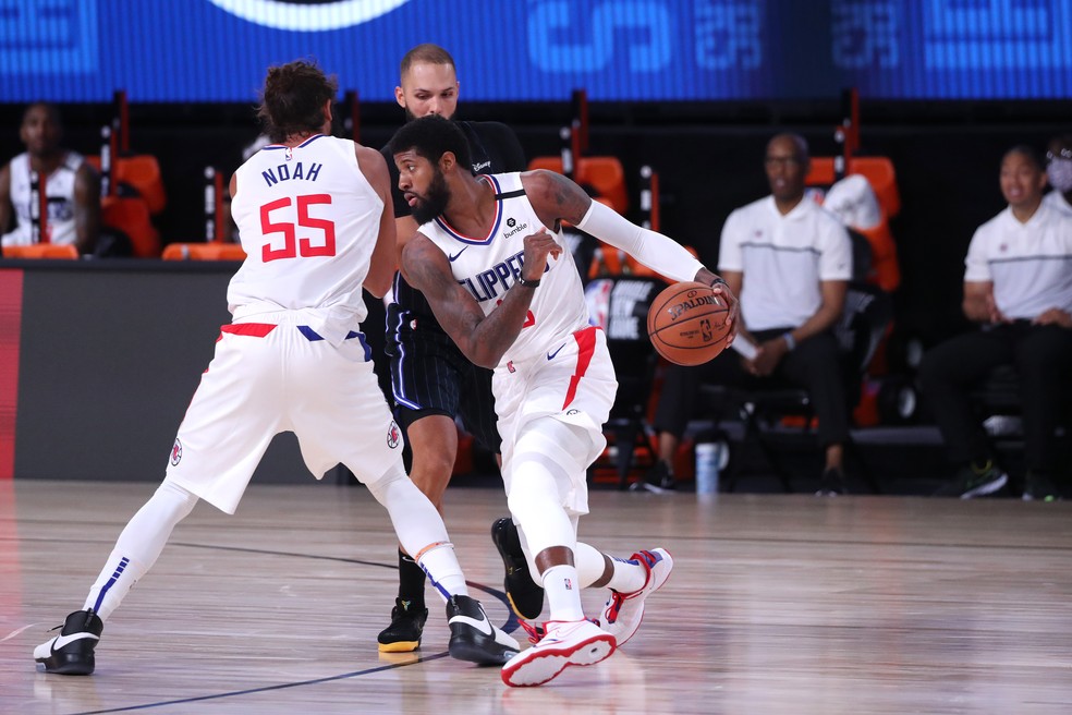 LA Clippers vence o Magic em aquecimento para retomada da NBA na ...