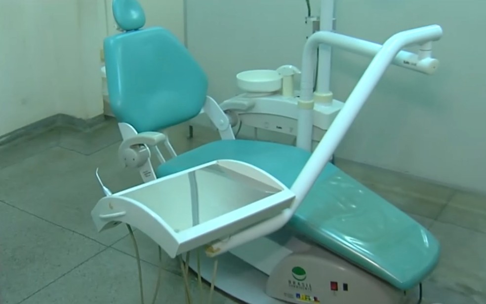 Dentistas da rede pública ficam sem poder atender pacientes por falta de material (Foto: Reprodução/TV Anhanguera)