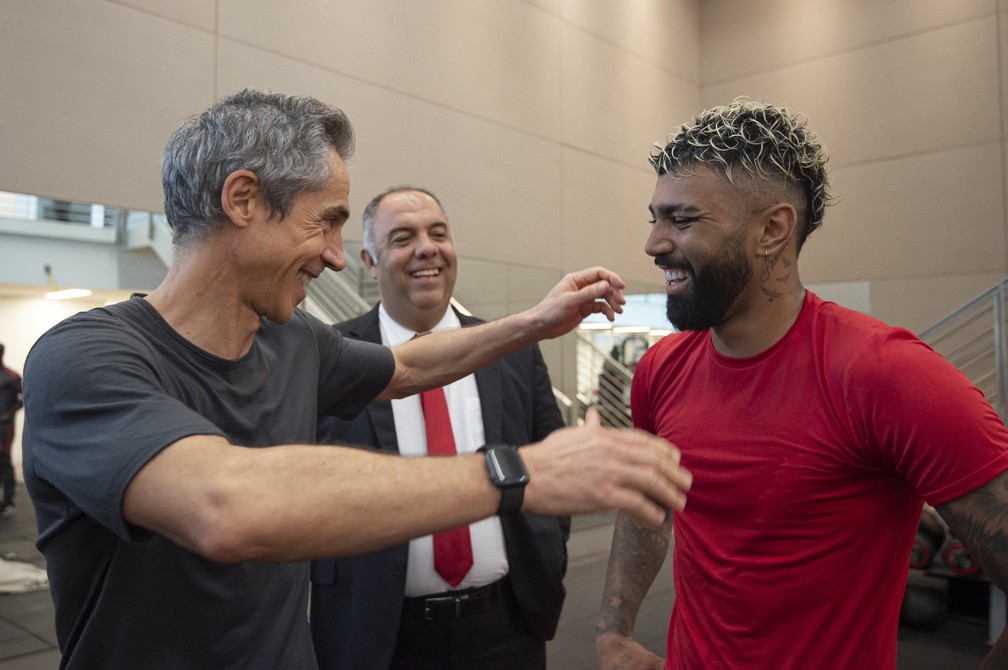Paulo Sousa e Gabigol no CT do Flamengo � Foto: Alexandre Vidal/Flamengo
