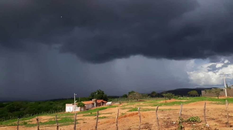 Município de Venha Ver, na região Oste potiguar, registrou 200 mm de chuva — Foto: Maria Lima