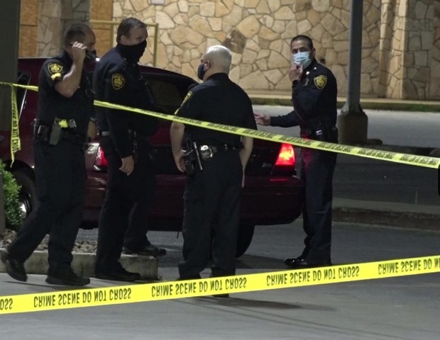 Suspeito foi localizado após o roubo (Foto: Reprodução/FOX)
