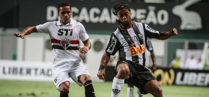 Ronaldinho Gaúcho no jogo contra o São Paulo (Foto: Bruno Cantini / Flickr do Atlético-MG)