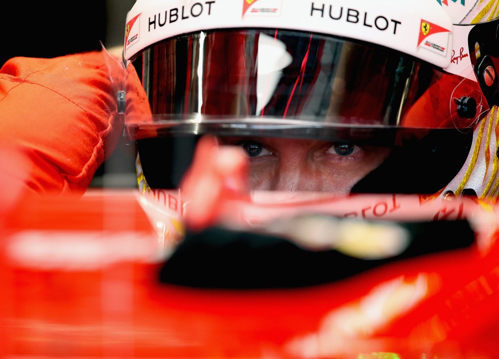 Sebastian Vettel precisa de um milagre para se manter vivo no campeonato (Foto: Getty Images)