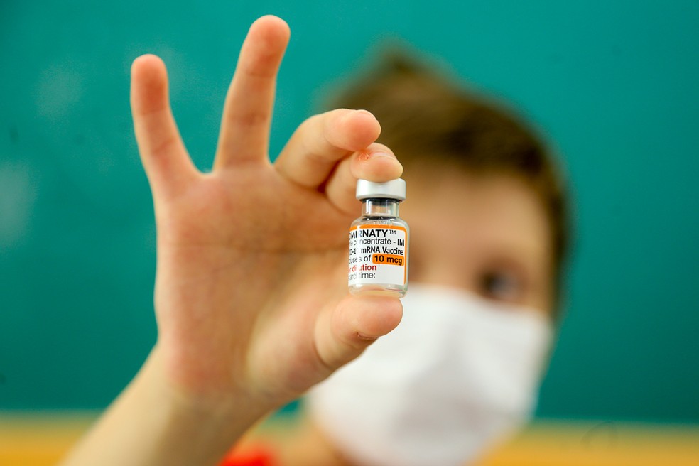 Dose da vacina pediátrica da Pfizer, em Maringá, no Paraná — Foto: Aldemir de Moraes/Prefeitura de Maringá