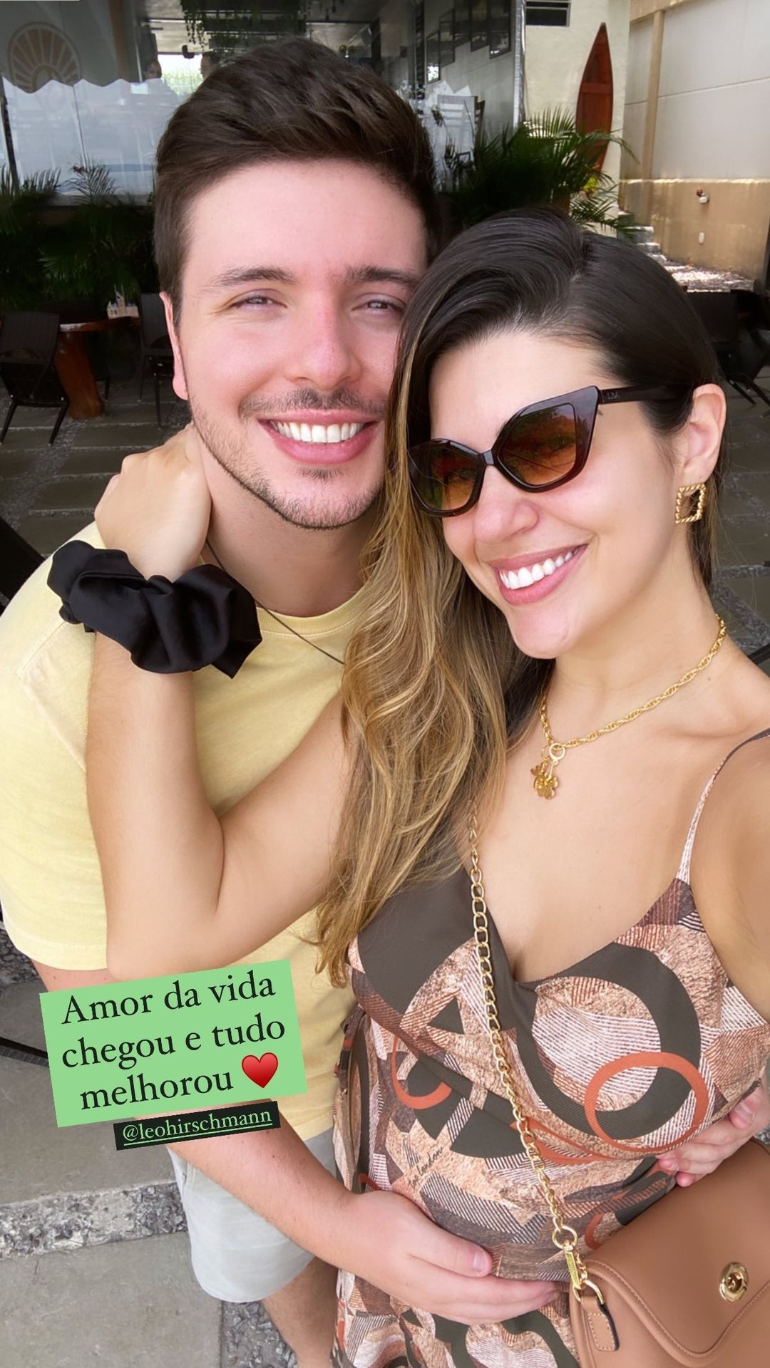 Vivian Amorim e o namorado (Foto: Reprodução / Instagram)