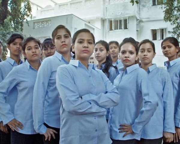Algumas das alunas da “School For Justice”  (Foto: Divulgação)