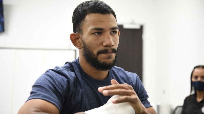 Rafael Alves Pede Charles Rosa Para Estreia Pelo Ufc Sou Predador Que Sai Cacando Quem Tem Nome Combate Ge
