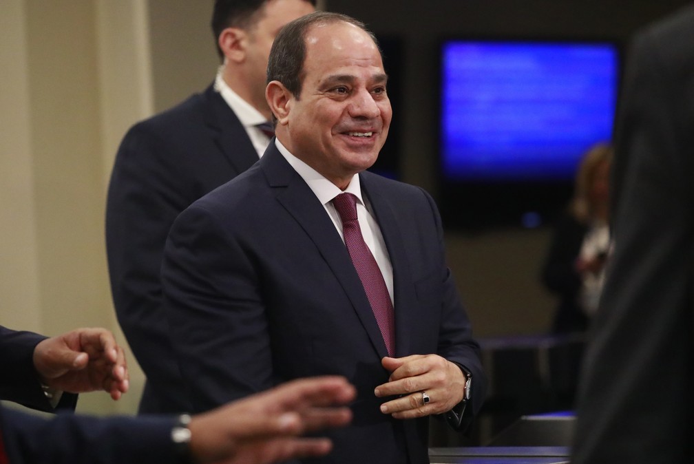 O presidente do Egito, Abdel Fattah El Sisi, chega para o debate-geral da ONU em Nova York, nesta terça (24). — Foto: Yana Paskova/Reuters