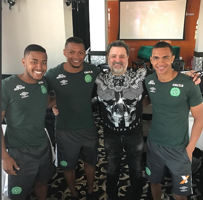 Biteco, Dener, Machado e Thiaguinho: empresário tratava os jogadores como filhos (Foto: Reprodução Instagram pessoal)