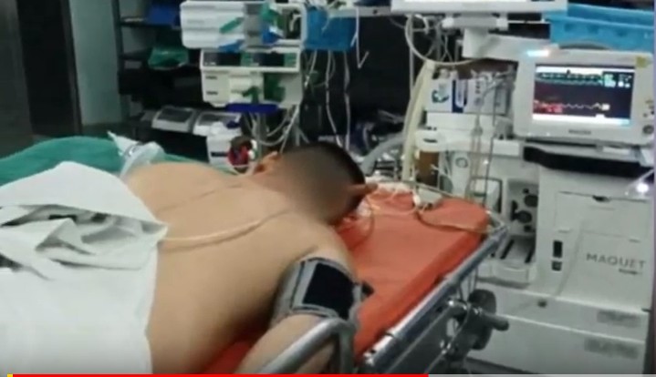 Homem recebe tratamento em hospital (Foto: Reprodução/YouTube)