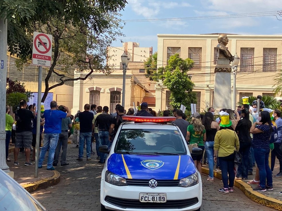 Comerciante pedem reabertura das lojas em Ribeir&atilde;o Preto (SP) &mdash; Foto: R&aacute;dio CBN Ribeir&atilde;o Preto