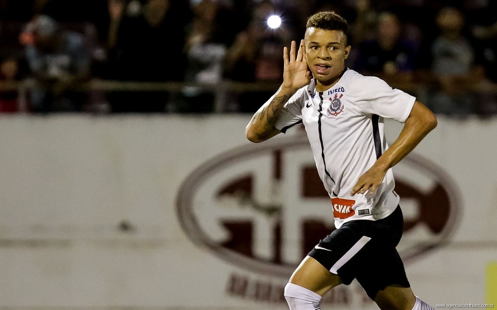 Corinthians empresta atacante cria da base ao CSA