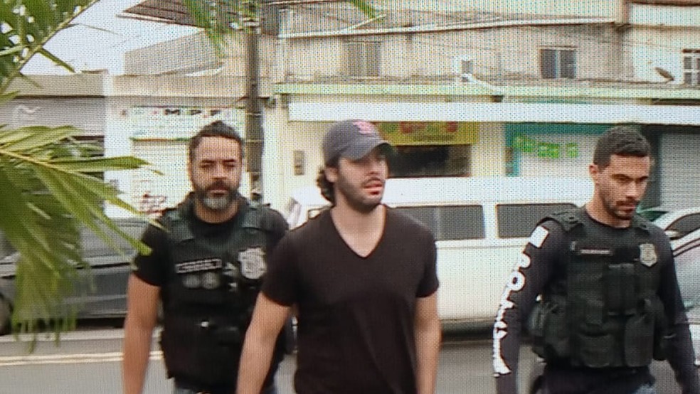 DJ Jopin chegando ao Draco, apÃ³s ser preso na OperaÃ§Ã£o Mar Aberto â?? Foto: ReproduÃ§Ã£o/TV Globo