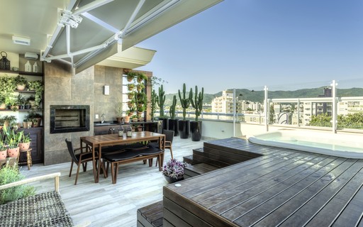 Varanda Na Cobertura Ganha Jardim Vertical E Em Vasos Casa E Jardim Paisagismo