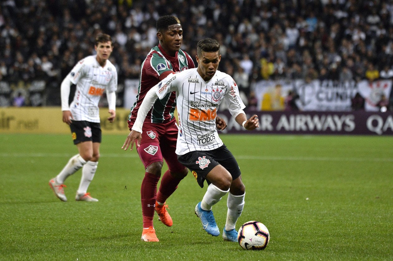 Pedrinho inicia semana em batalha pessoal para reforçar Corinthians contra o Fluminense