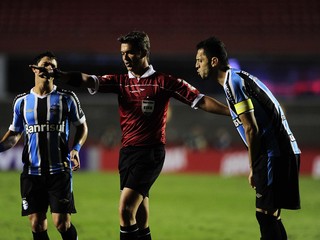 Jogadores do Grêmio admitem jogo ruim no Morumbi: Fomos envolvidos