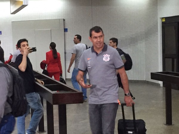 Após derrota, Corinthians ganha apoio em volta a São Paulo: 