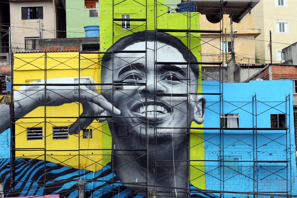 Gabriel Jesus Doa 400 Cestas Basicas Para Moradores Do Jardim Peri Bairro Onde Cresceu Futebol Internacional Ge
