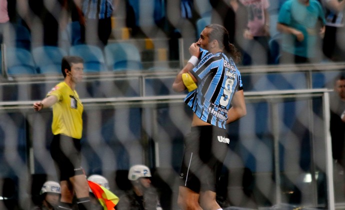Barcos faz 52% dos gols, e Grêmio é o time mais dependente de seu artilheiro