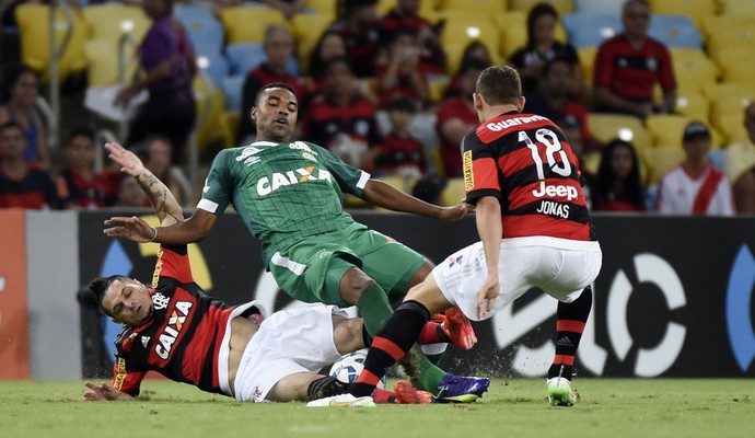 Flamengo x Chapecoense Pará Jonas Edmilson (Foto: André Durão)