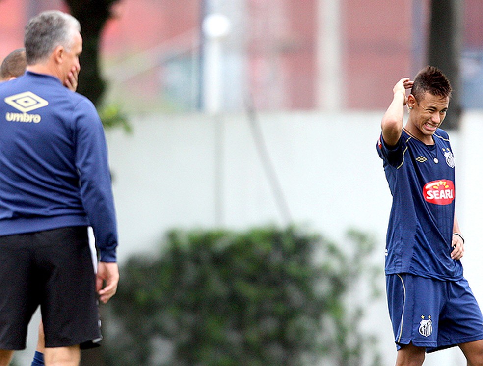 Dorival Júnior e Neymar no Santos de 2010 — Foto: Agência Estado
