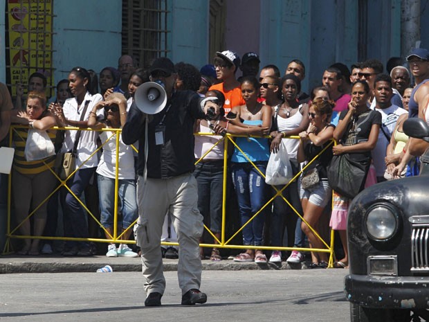 Filmagem de 'Velozes e Furiosos 8' em Havana; moradores locais reclamaram de bloqueios no trânsito (Foto: Reuters)