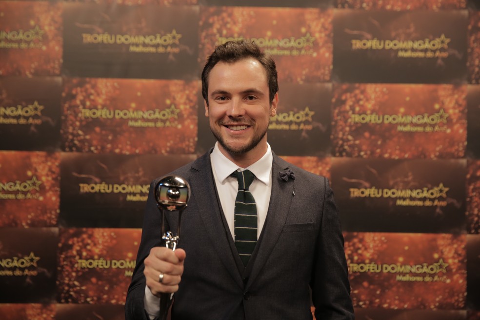Sérgio Guizé é o Ator de Novela de 2018 — Foto: Paulo Damasceno / Gshow
