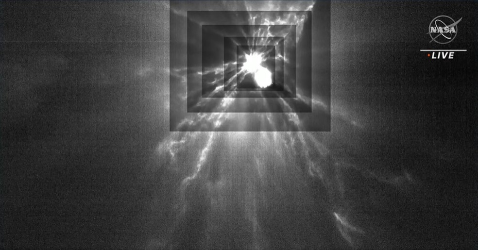 Imagem do momento exato do impacto — Foto: NASA