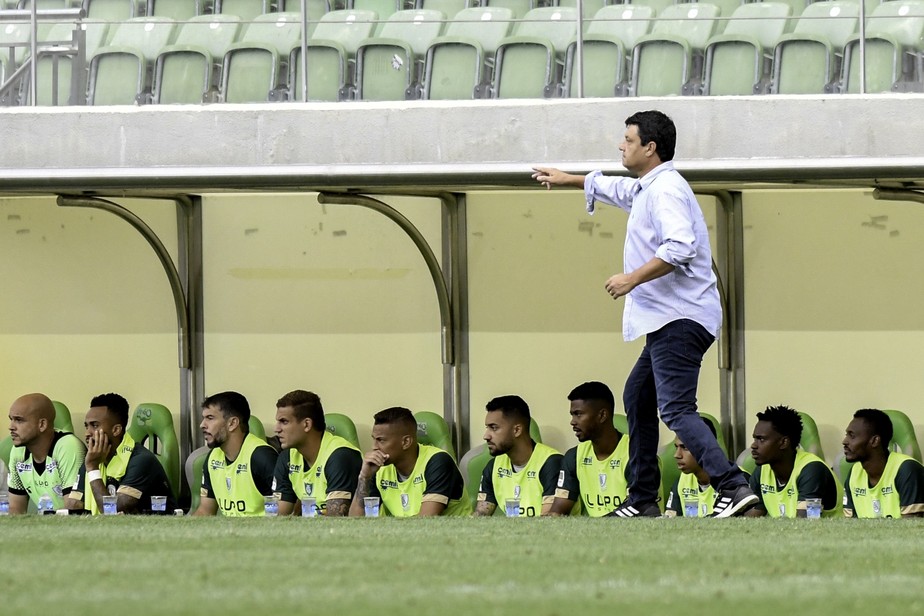 Adílson Batista é o novo técnico do Ceará