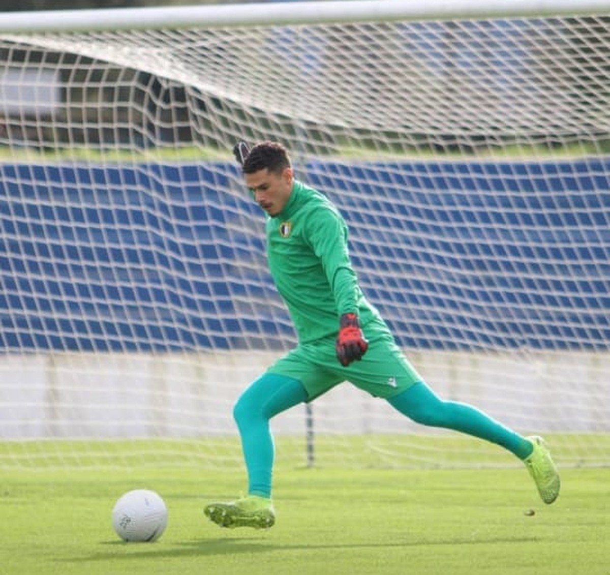 Emprestado Pelo Londrina Goleiro Maltos Estreia Pelo Sub 23 Do Famalicao Em Portugal Futebol Ge