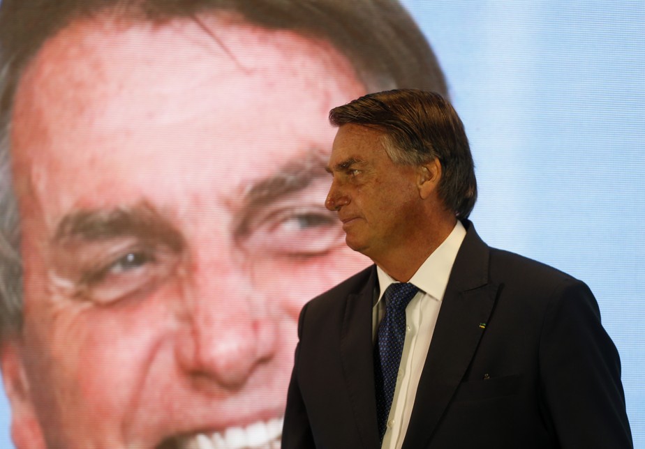 O presidente Jair Bolsonaro tenta, mas não consegue obter dividendos eleitorais com números da economia