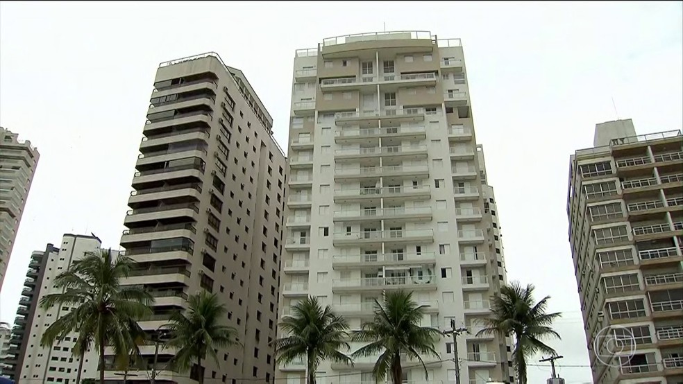 Triplex fica no Guaruja, no litoral paulista (Foto: Reprodução/TV Globo)