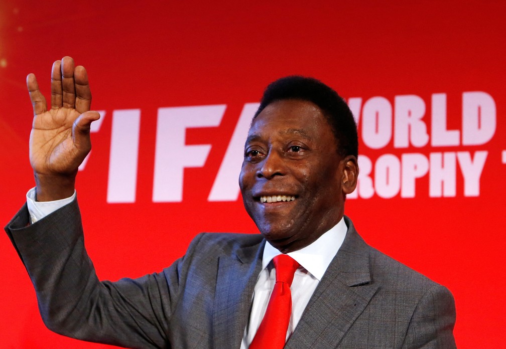 Pelé em imagem de 10 de março de 2014, em Paris — Foto: Gonzalo Fuentes/Reuters/Arquivo