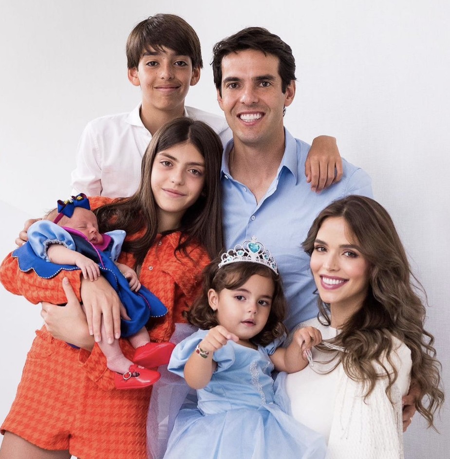 Kaká, Carol Dias e filhos