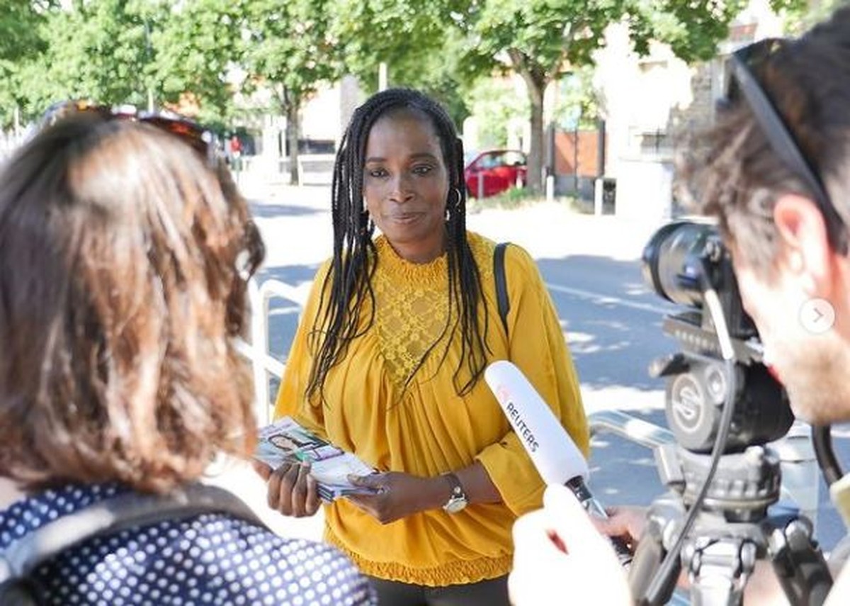 França: ex-camareira de hotel, deputada eleita Rachel Kéké quer dar voz a trabalhadores 'invisíveis'