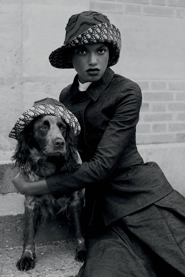 Cachorro (Foto: Arquivo Vogue/ Fanny Latour)
