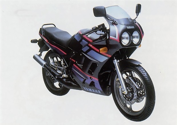 A antiga Yamaha RD 350R, apelidada carinhosamente de 