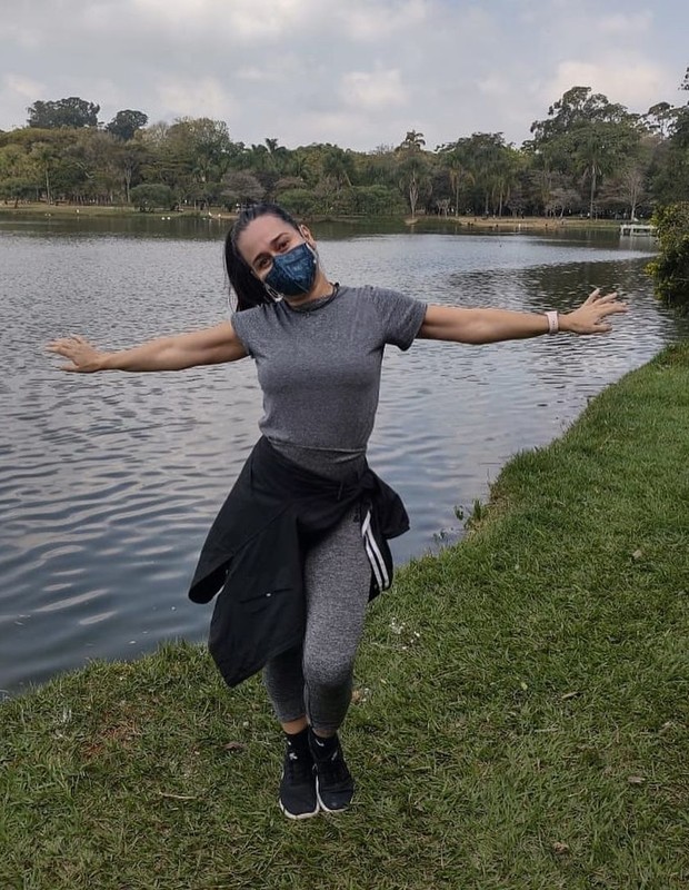 Alessandra Negrini se exercita no Ipirapuera, em São Paulo (Foto: Reprodução/Instagram)